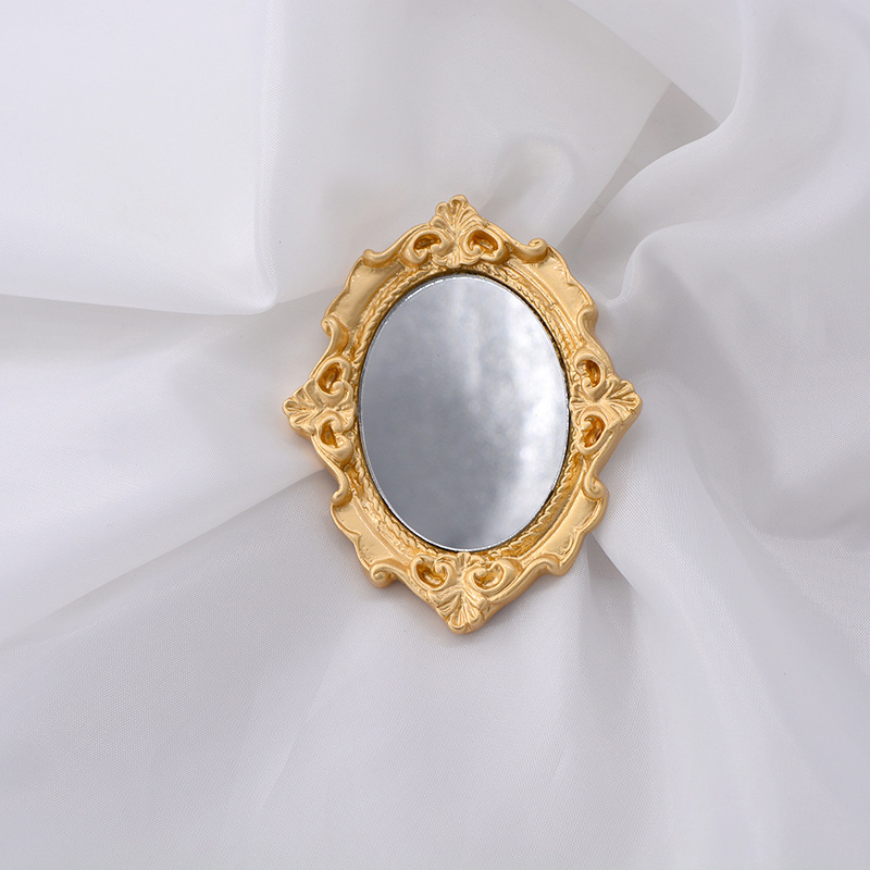Luxury Lifestyle Photography - Vintage Engraved Mirror Photo Frame Brooch